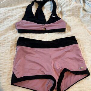 Nike Exercise Top & Bottom | S